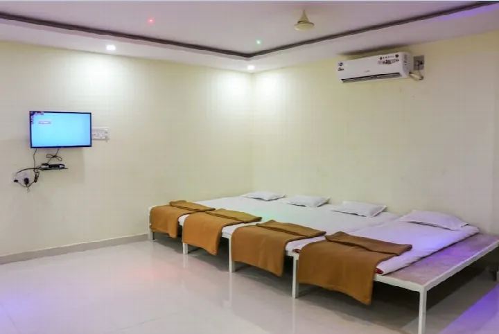 Family suite beds