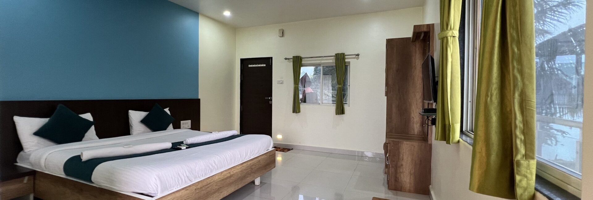 AC Deluxe Room Without Bathtub