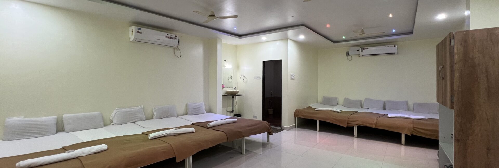 AC Suit Family Room Dormitories