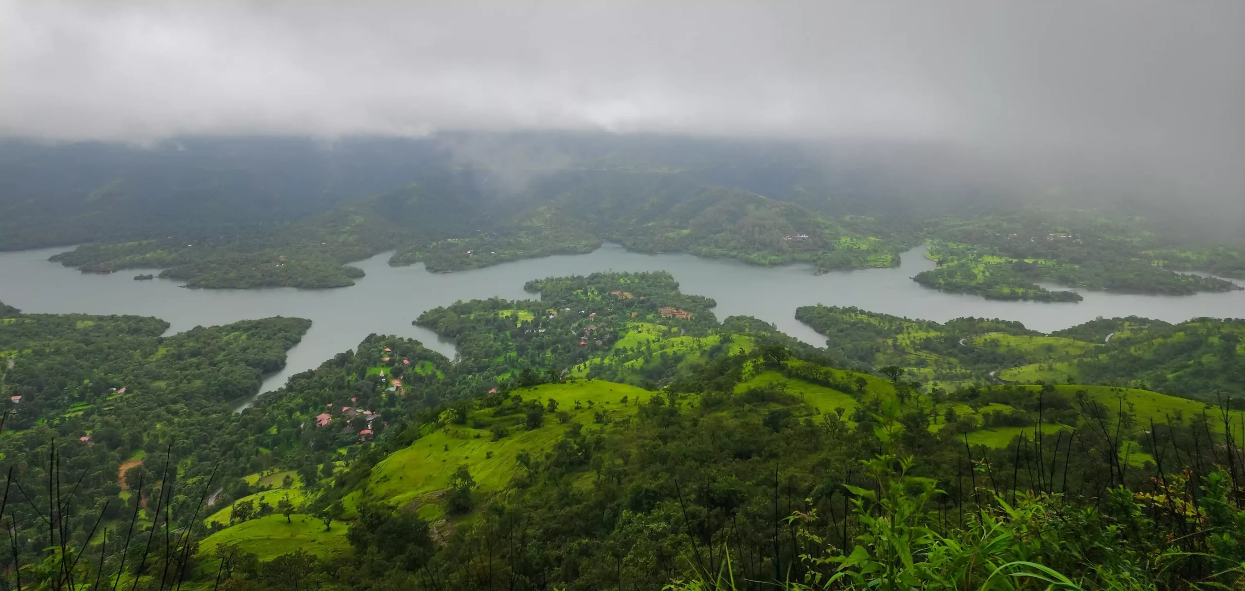 Discover Tapola – The Mini Kashmir of Maharashtra